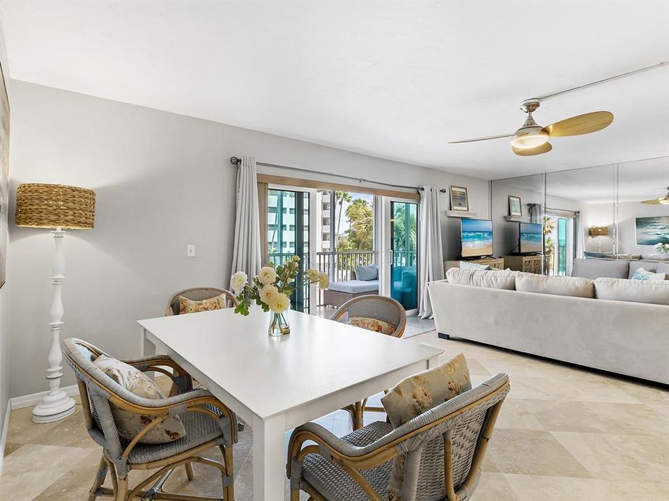 For Sale: $715,000 (1 beds, 1 baths, 900 Square Feet)