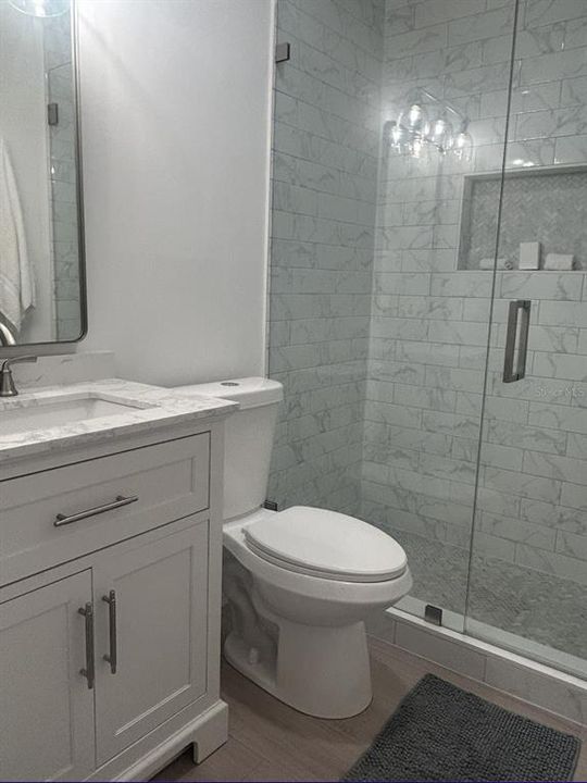 For Sale: $450,000 (2 beds, 2 baths, 1021 Square Feet)
