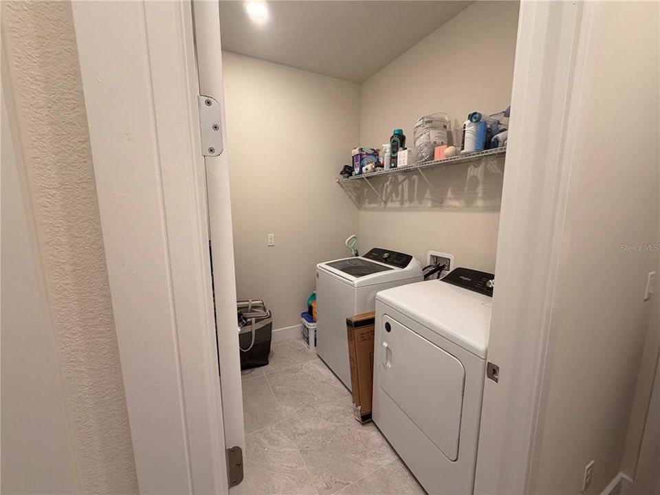 En Renta: $2,600 (4 camas, 2 baños, 1839 Pies cuadrados)