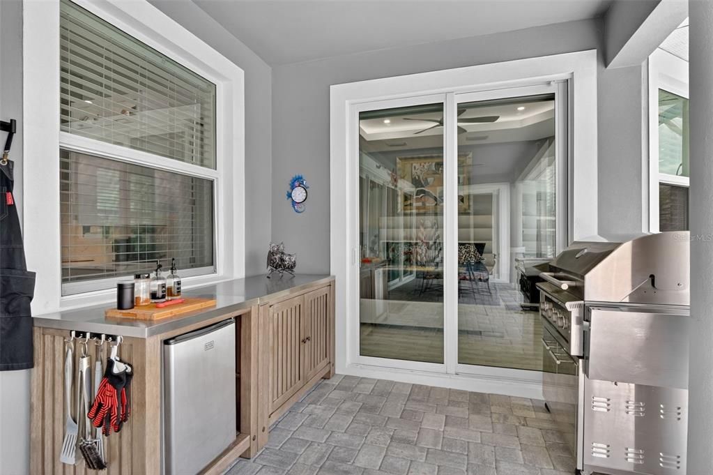 На продажу: $575,000 (3 спален, 2 ванн, 2040 Квадратных фут)
