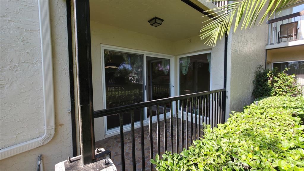 For Rent: $1,850 (2 beds, 2 baths, 1099 Square Feet)