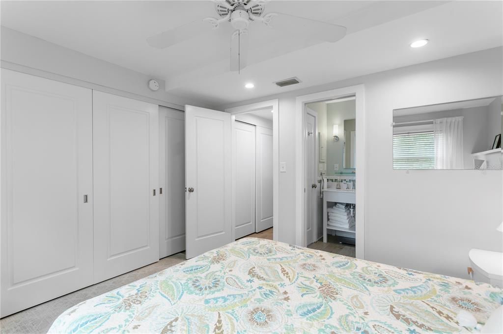 For Sale: $825,000 (3 beds, 2 baths, 1943 Square Feet)