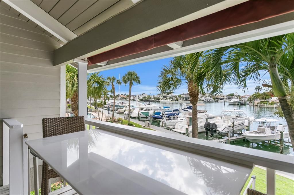 For Sale: $825,000 (3 beds, 2 baths, 1943 Square Feet)
