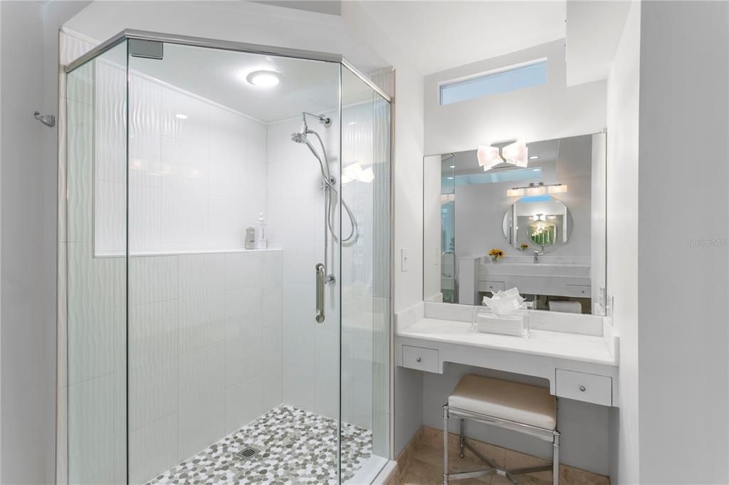 For Sale: $825,000 (3 beds, 2 baths, 1943 Square Feet)