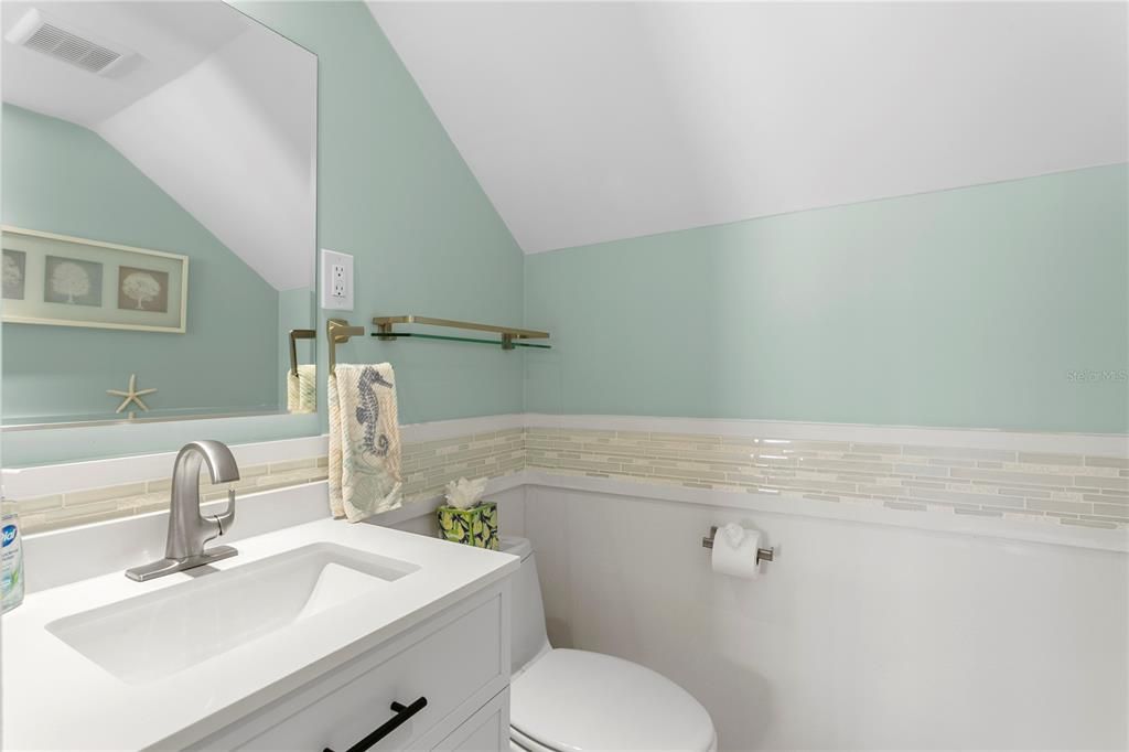 For Sale: $825,000 (3 beds, 2 baths, 1943 Square Feet)