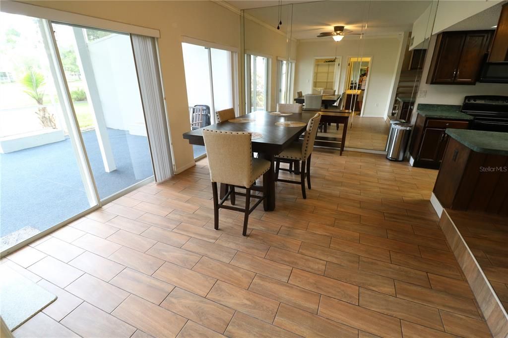 For Rent: $2,000 (3 beds, 2 baths, 1688 Square Feet)