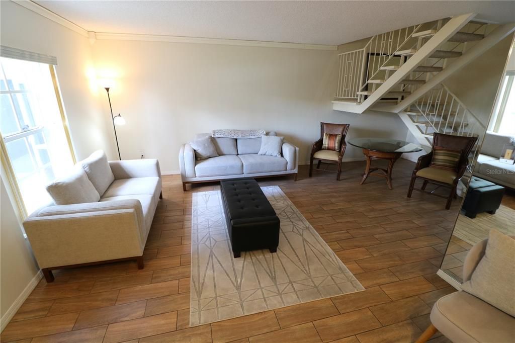 For Rent: $2,000 (3 beds, 2 baths, 1688 Square Feet)