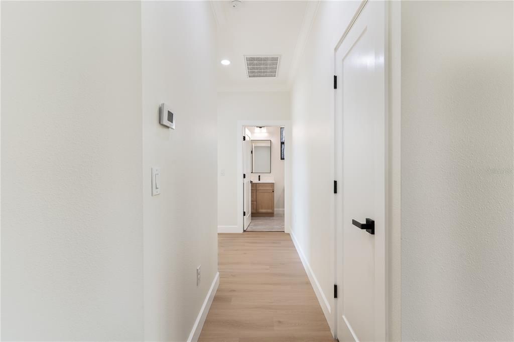 Под контрактом: $359,990 (3 спален, 2 ванн, 1522 Квадратных фут)
