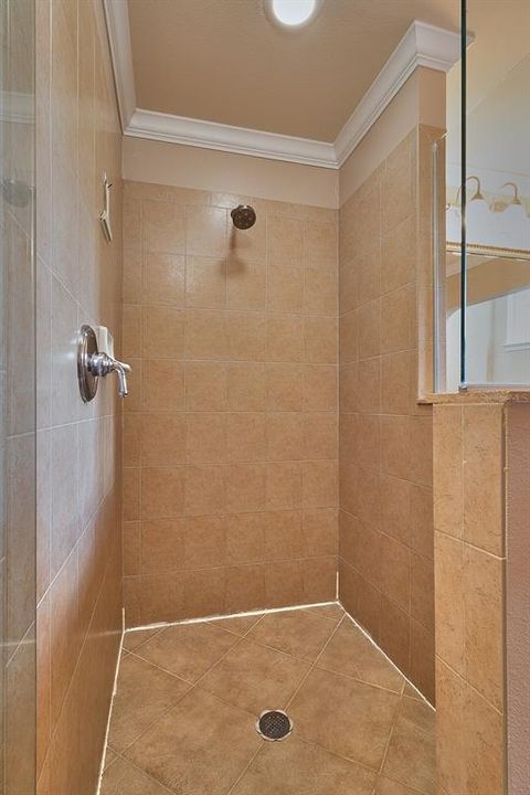 For Rent: $4,999 (3 beds, 2 baths, 2148 Square Feet)