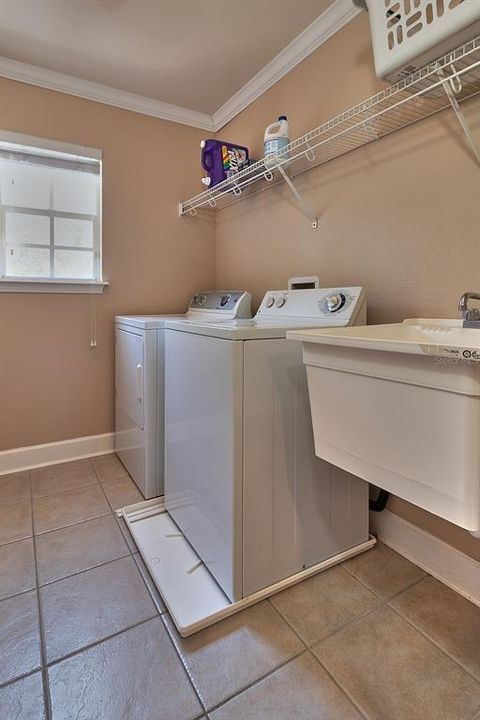 For Rent: $4,999 (3 beds, 2 baths, 2148 Square Feet)