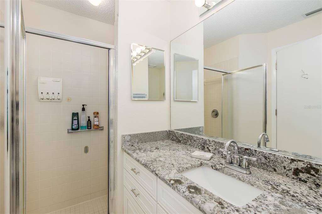For Sale: $299,000 (2 beds, 2 baths, 1282 Square Feet)