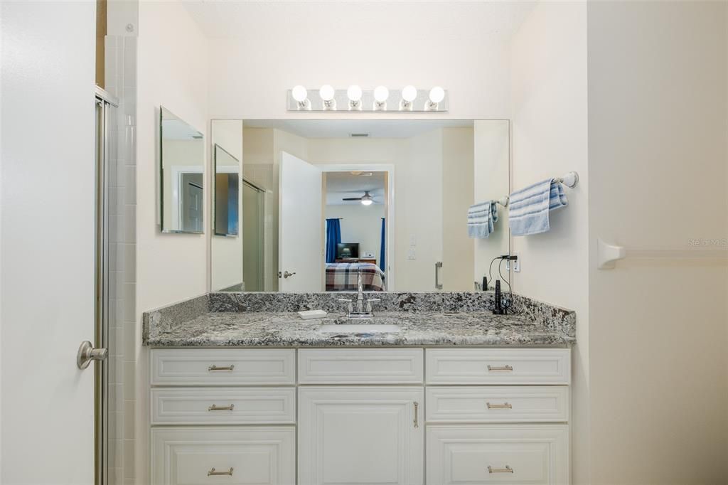 For Sale: $299,000 (2 beds, 2 baths, 1282 Square Feet)