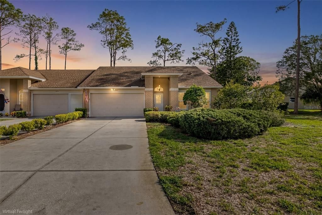 For Sale: $299,000 (2 beds, 2 baths, 1282 Square Feet)