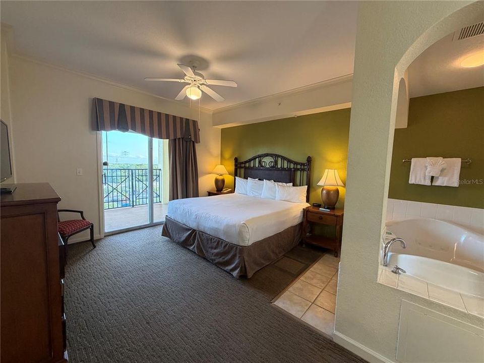 For Sale: $299,000 (4 beds, 4 baths, 1775 Square Feet)