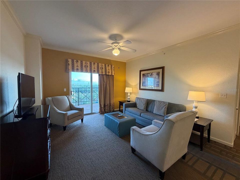 For Sale: $299,000 (4 beds, 4 baths, 1775 Square Feet)