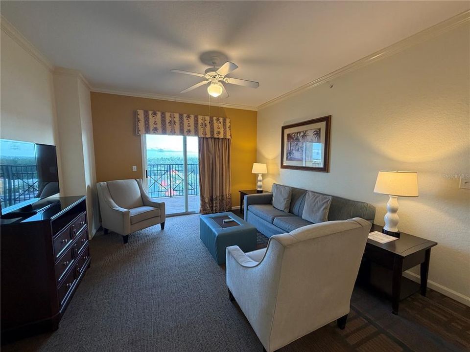 For Sale: $299,000 (4 beds, 4 baths, 1775 Square Feet)