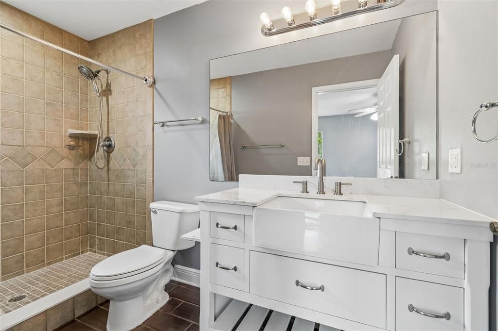 For Rent: $2,650 (4 beds, 2 baths, 1822 Square Feet)