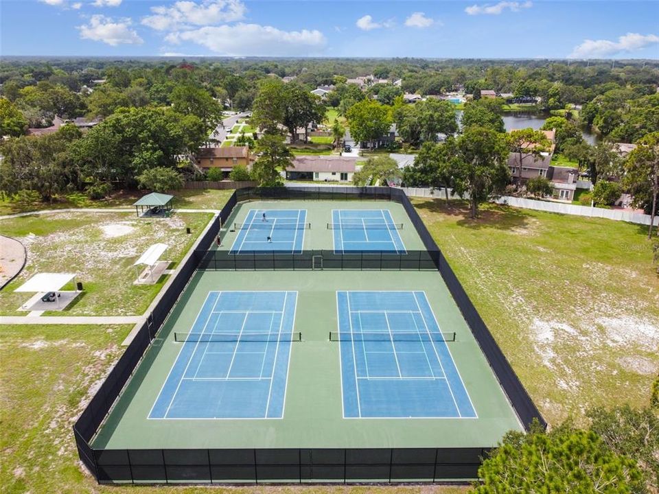 For Rent: $2,650 (4 beds, 2 baths, 1822 Square Feet)