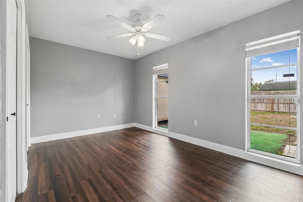 For Rent: $2,650 (4 beds, 2 baths, 1822 Square Feet)