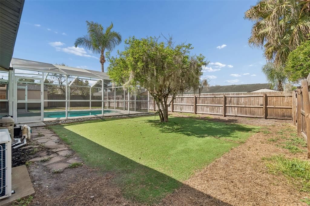 For Rent: $2,650 (4 beds, 2 baths, 1822 Square Feet)