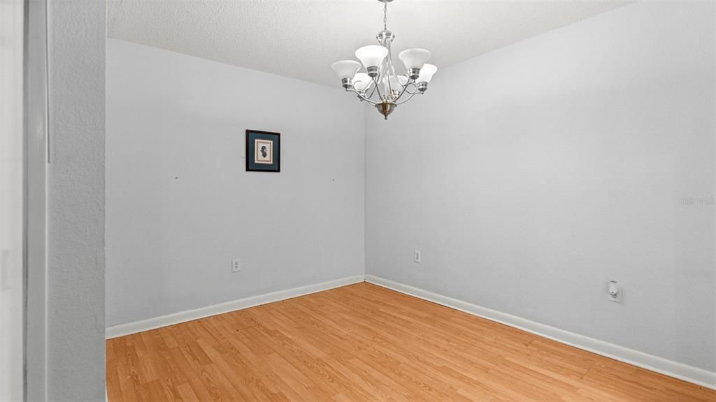 For Sale: $165,000 (4 beds, 2 baths, 1638 Square Feet)