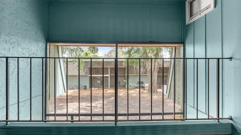 For Sale: $165,000 (4 beds, 2 baths, 1638 Square Feet)