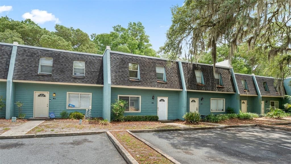 For Sale: $165,000 (4 beds, 2 baths, 1638 Square Feet)