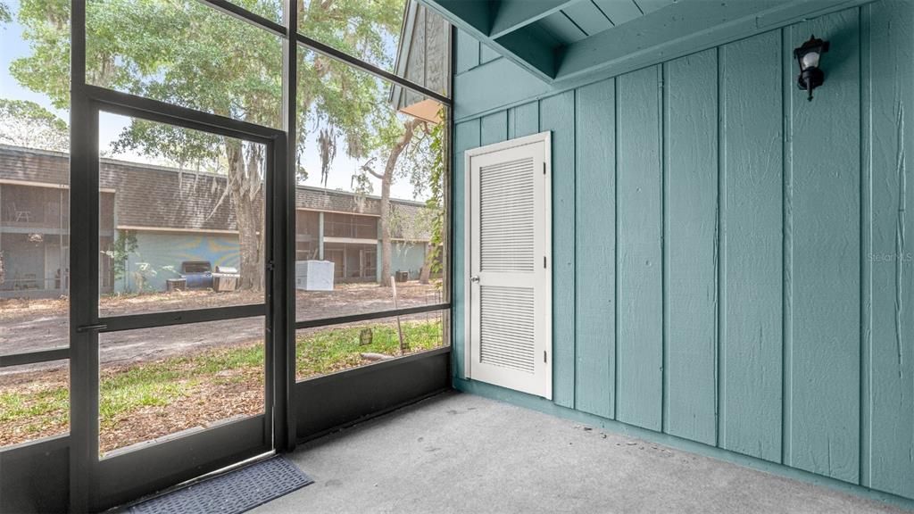 For Sale: $165,000 (4 beds, 2 baths, 1638 Square Feet)