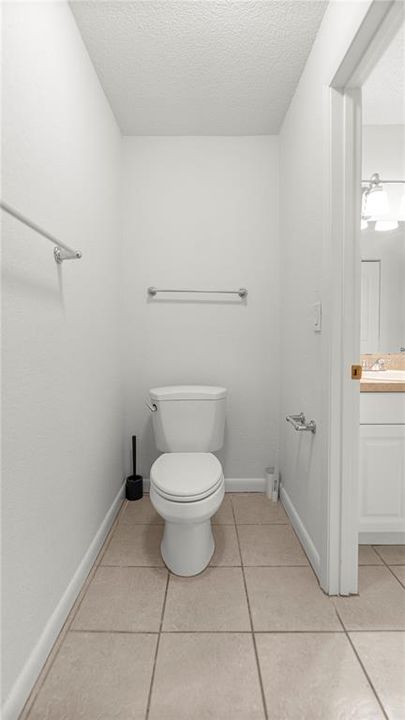 For Sale: $165,000 (4 beds, 2 baths, 1638 Square Feet)
