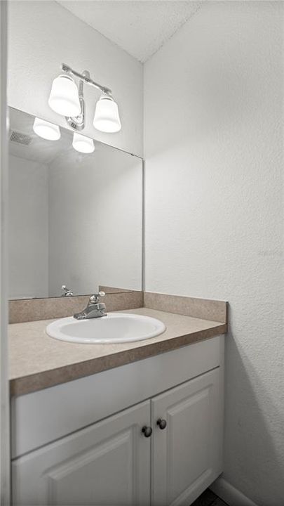 For Sale: $165,000 (4 beds, 2 baths, 1638 Square Feet)
