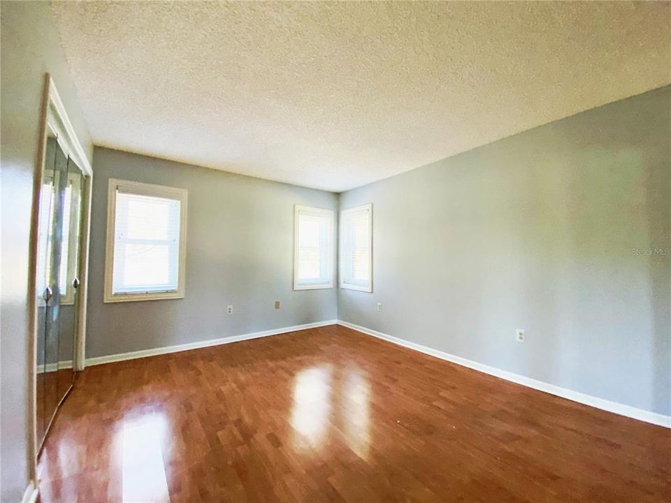 En Venta: $205,000 (2 camas, 2 baños, 1000 Pies cuadrados)