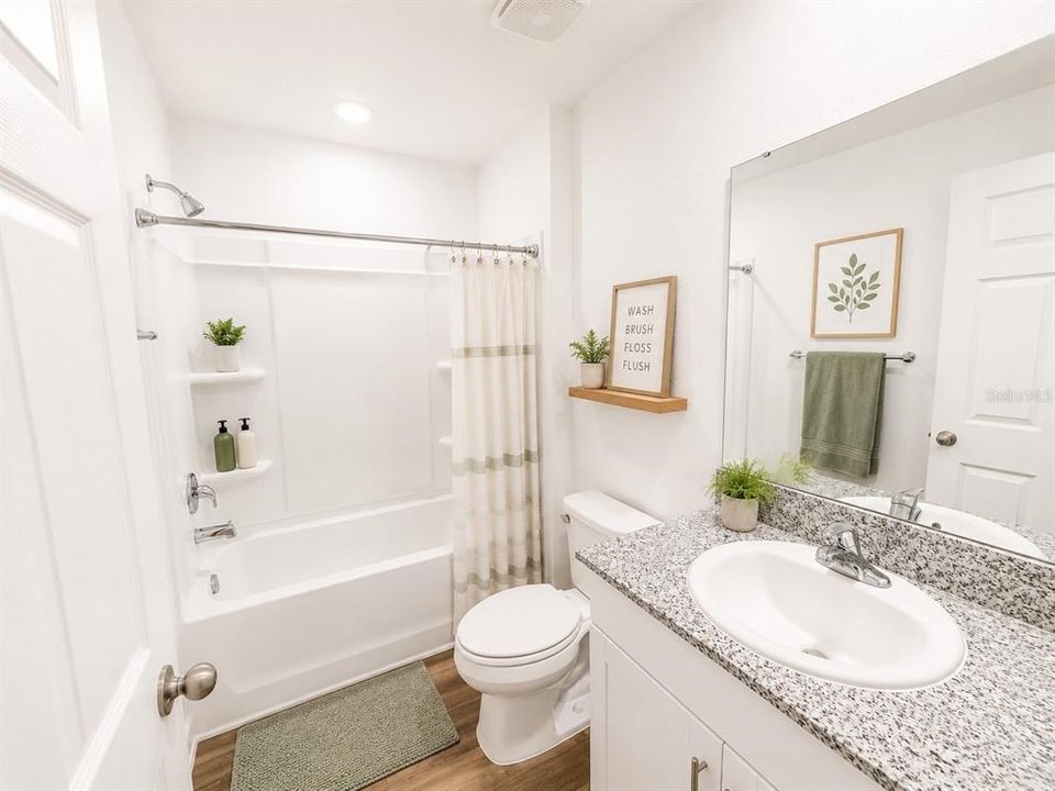 For Rent: $1,800 (3 beds, 2 baths, 1720 Square Feet)