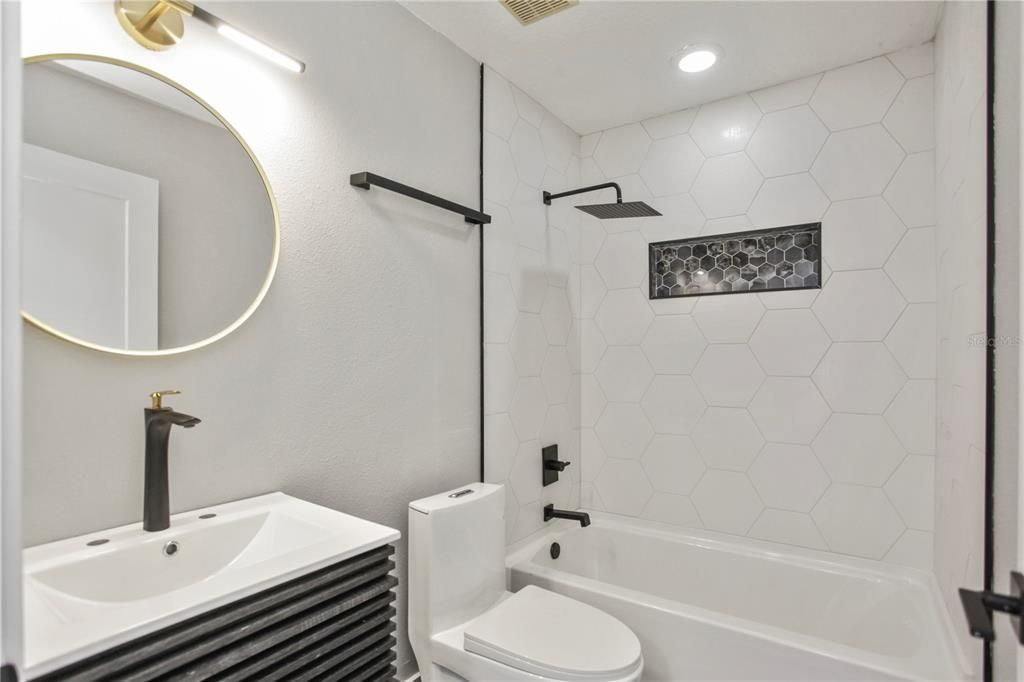 En Renta: $2,699 (4 camas, 2 baños, 1446 Pies cuadrados)