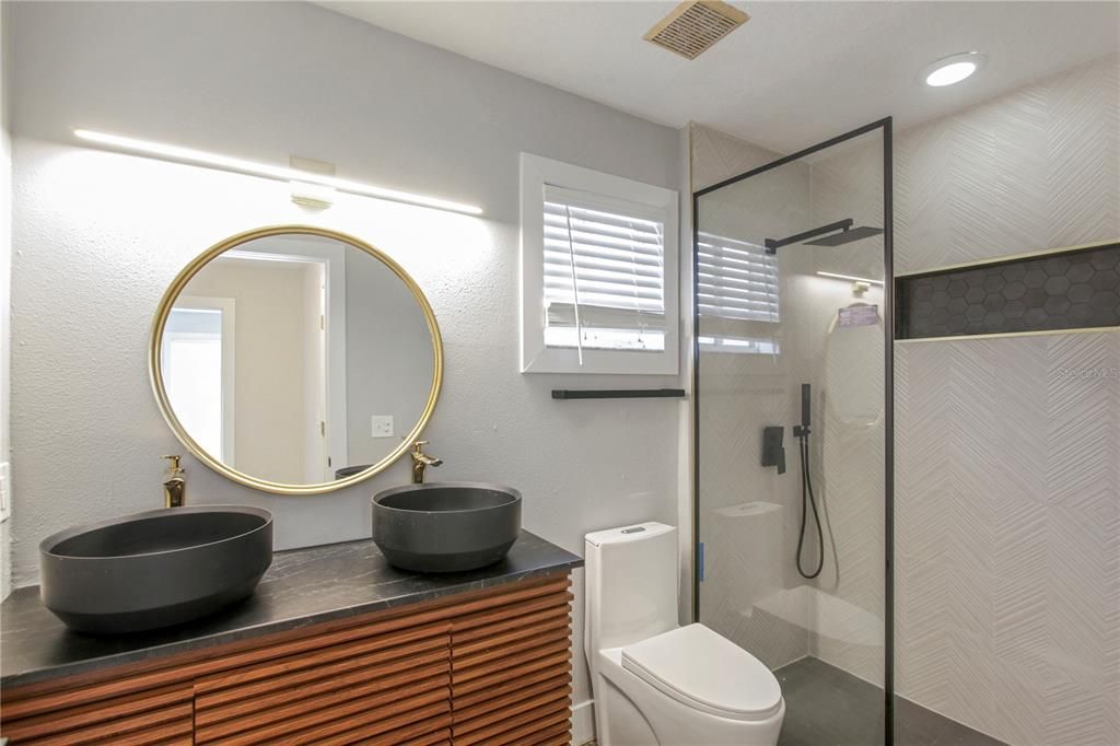 En Renta: $2,699 (4 camas, 2 baños, 1446 Pies cuadrados)