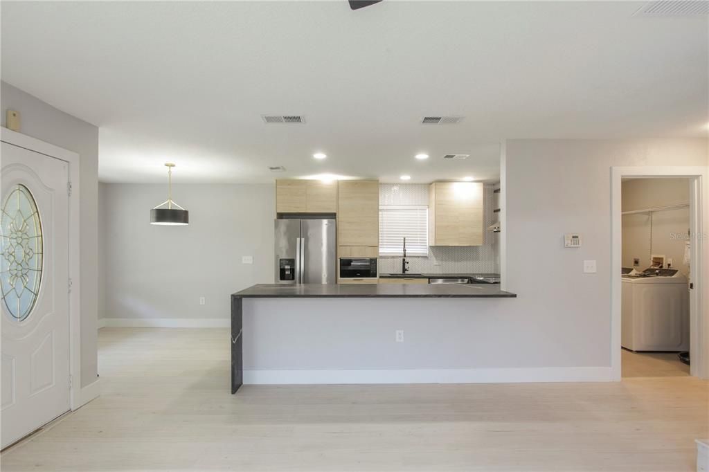 En Renta: $2,699 (4 camas, 2 baños, 1446 Pies cuadrados)
