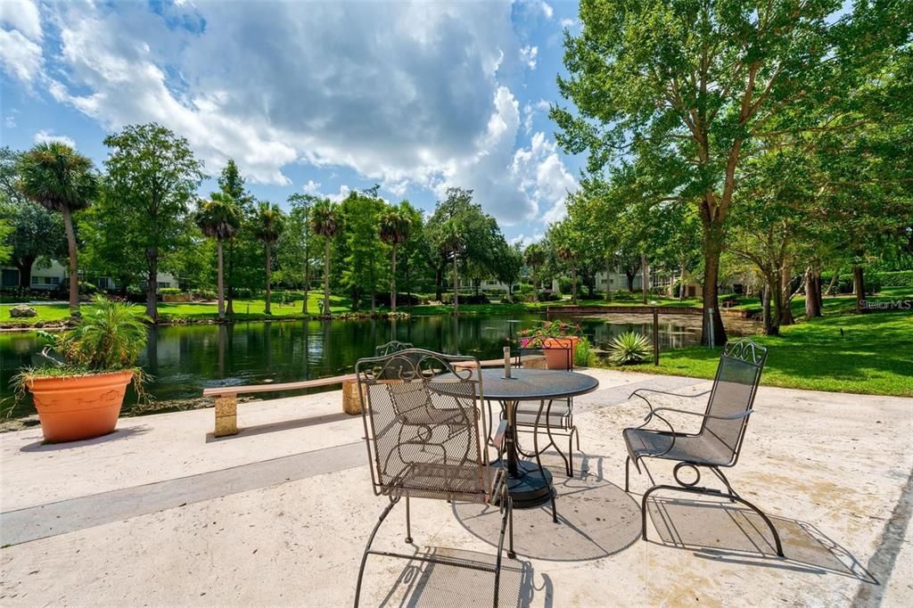 For Sale: $390,000 (2 beds, 1 baths, 987 Square Feet)