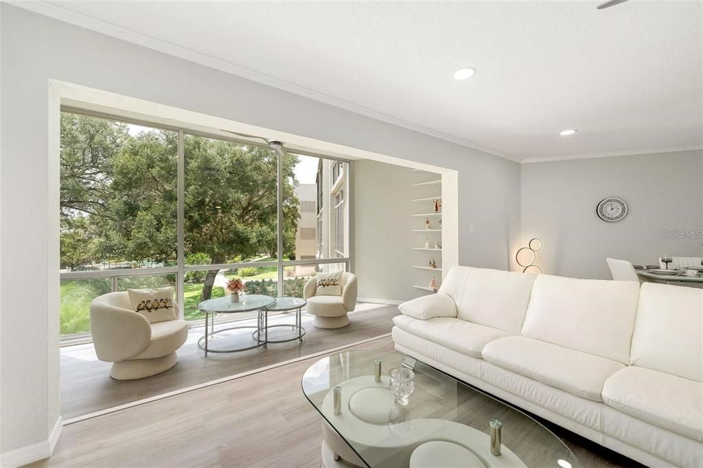 For Sale: $390,000 (2 beds, 1 baths, 987 Square Feet)