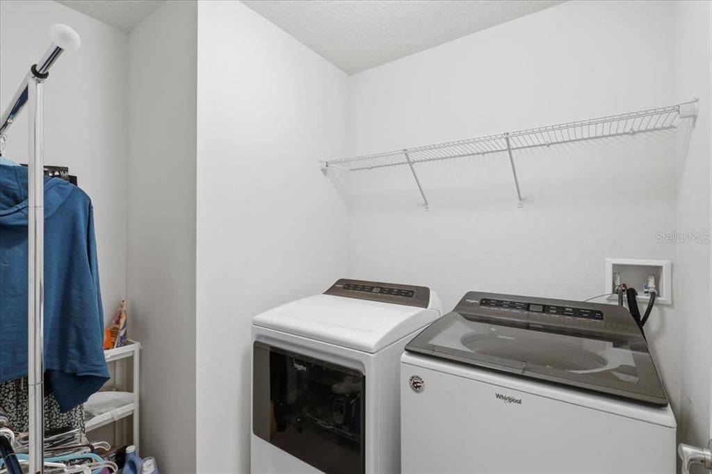 En Venta: $309,900 (3 camas, 2 baños, 1619 Pies cuadrados)