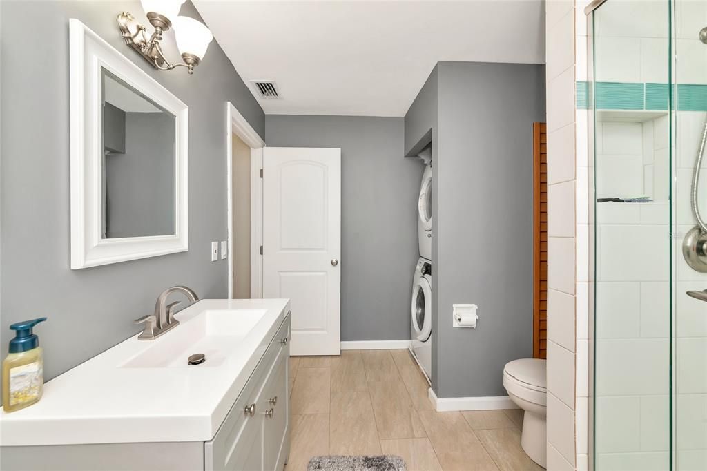 En Venta: $240,000 (2 camas, 2 baños, 1383 Pies cuadrados)