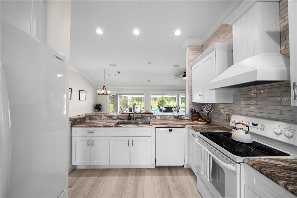 For Sale: $895,000 (3 beds, 2 baths, 1727 Square Feet)