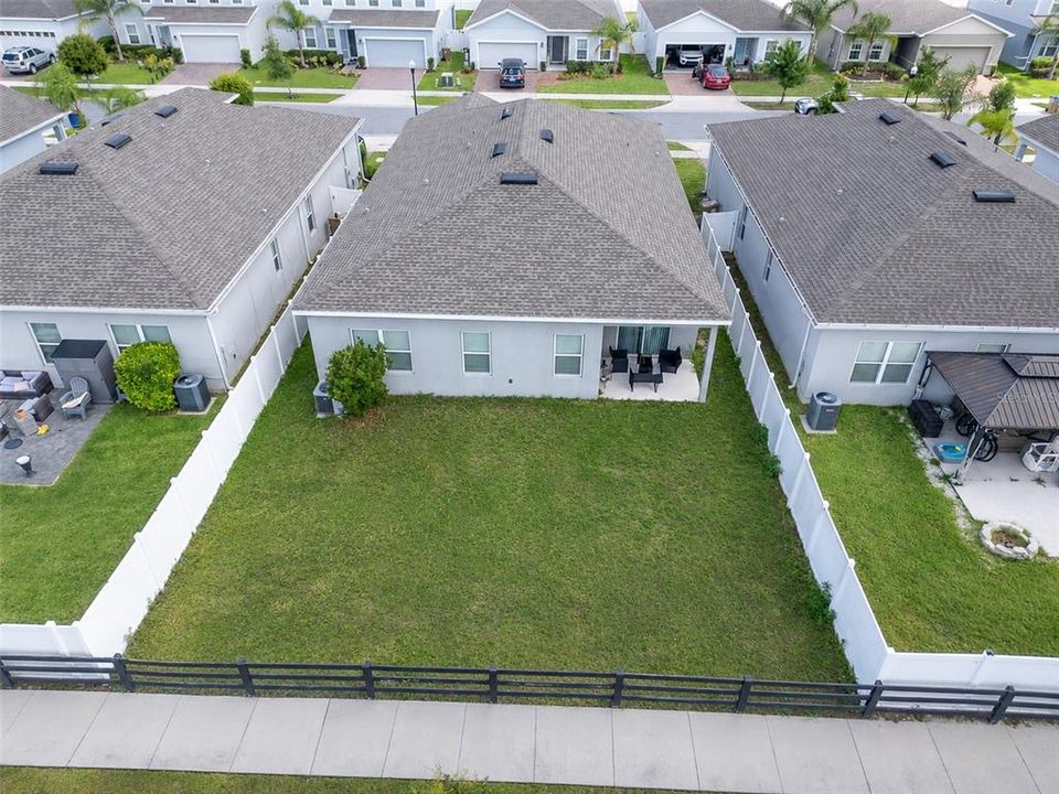 En Venta: $420,000 (4 camas, 2 baños, 1996 Pies cuadrados)