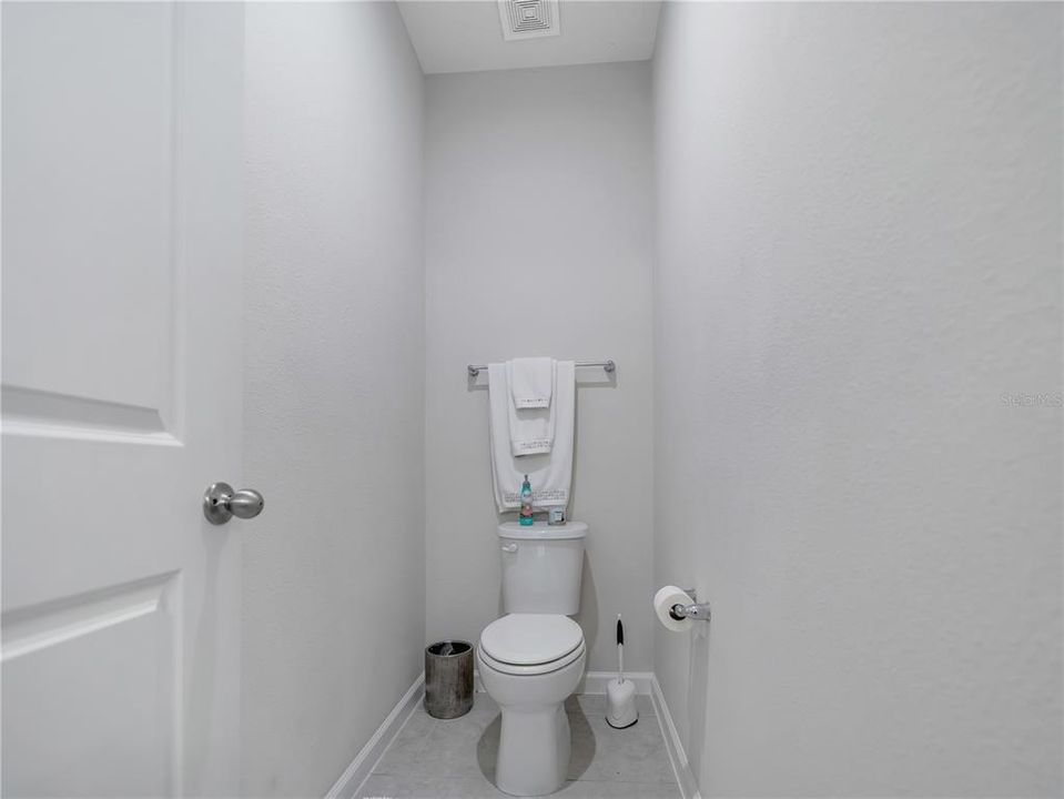 En Venta: $420,000 (4 camas, 2 baños, 1996 Pies cuadrados)
