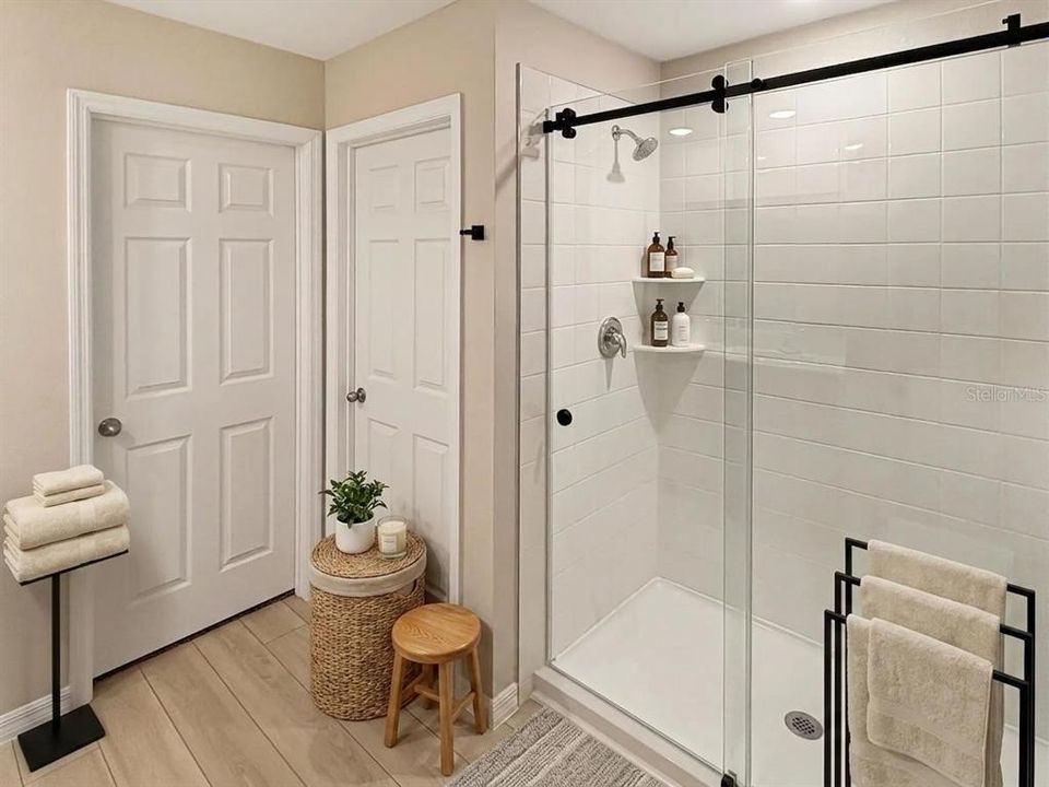 For Sale: $365,900 (4 beds, 2 baths, 1850 Square Feet)