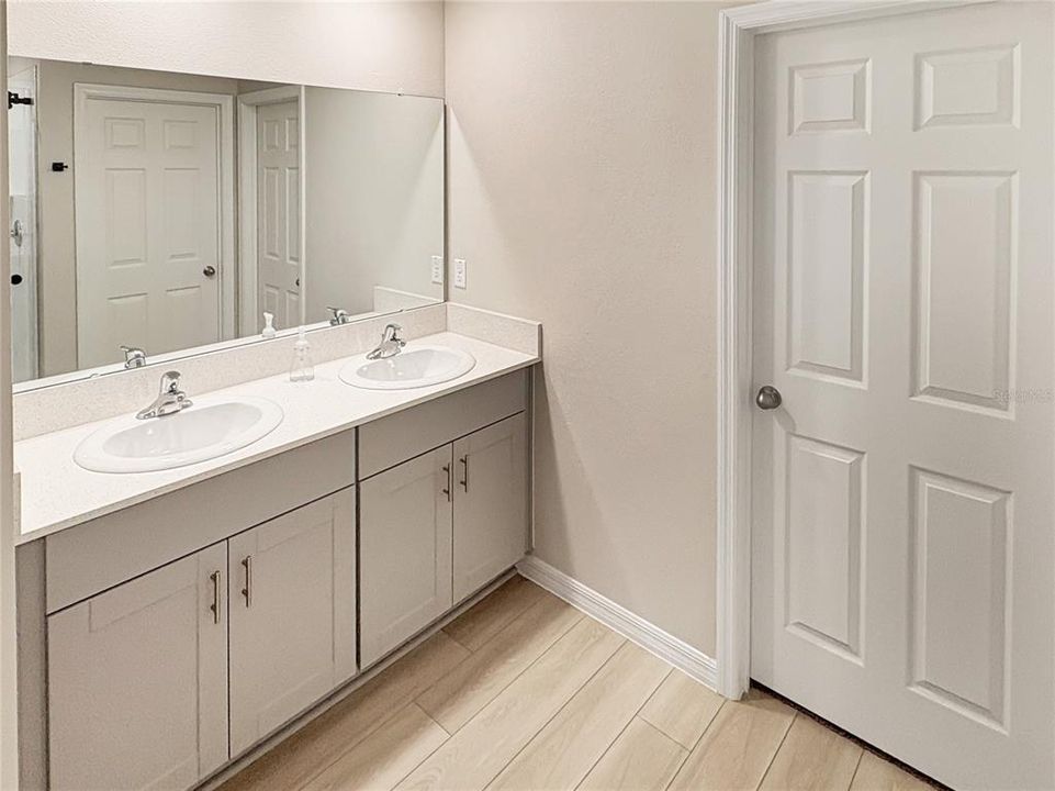 For Sale: $365,900 (4 beds, 2 baths, 1850 Square Feet)
