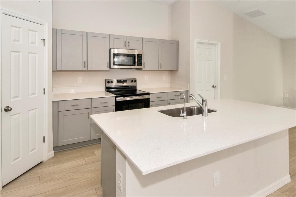 For Sale: $365,900 (4 beds, 2 baths, 1850 Square Feet)