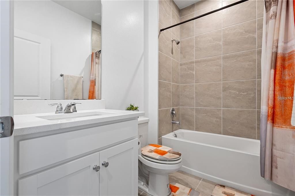 For Rent: $2,800 (3 beds, 2 baths, 1718 Square Feet)
