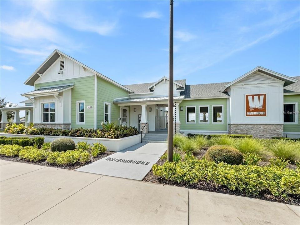 For Rent: $2,800 (3 beds, 2 baths, 1718 Square Feet)