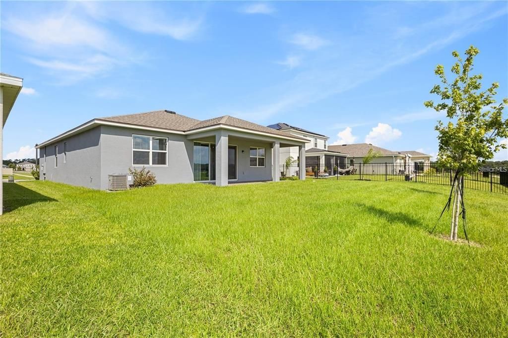 For Rent: $2,800 (3 beds, 2 baths, 1718 Square Feet)
