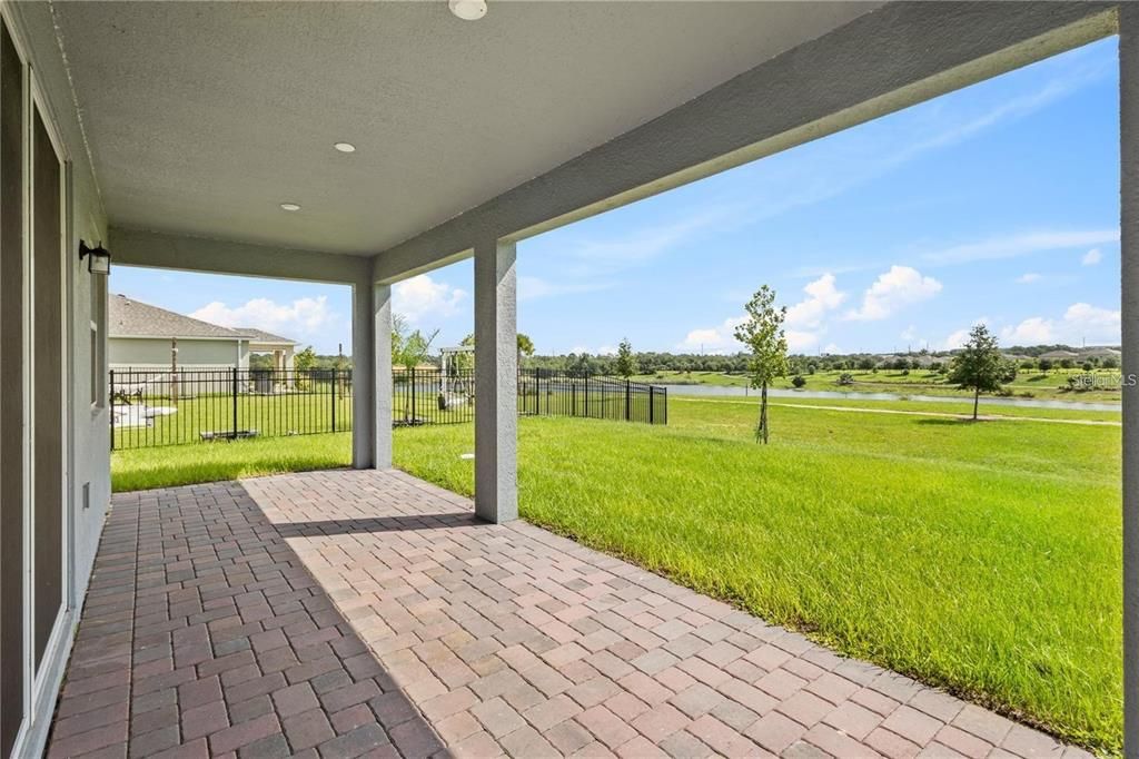 For Rent: $2,800 (3 beds, 2 baths, 1718 Square Feet)