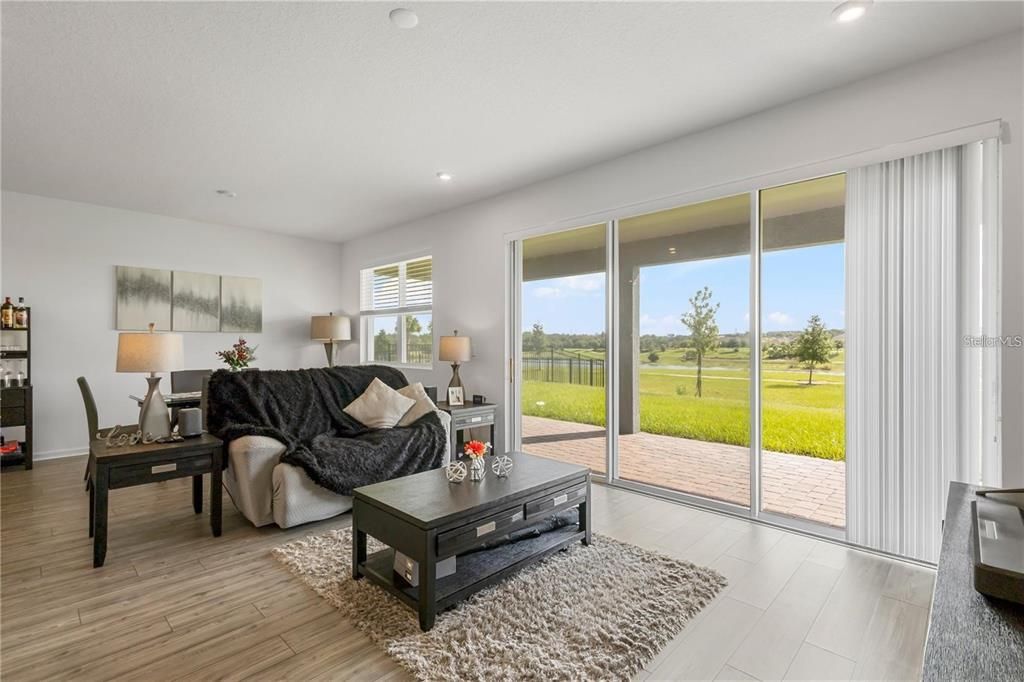 For Rent: $2,800 (3 beds, 2 baths, 1718 Square Feet)